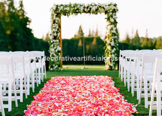 4.5*4.5cm 5*5cm Party Event Decoration Silk Rose Petals For Wedding