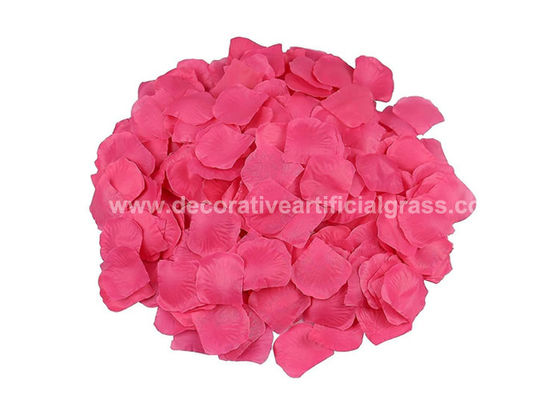 Romantic Love Artificial Satin Rose Petals For Decoration OEM ODM
