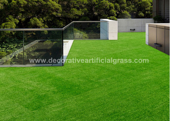 Eco-Friendly U Shape Yarn Artificial Green Turf For Landscaping