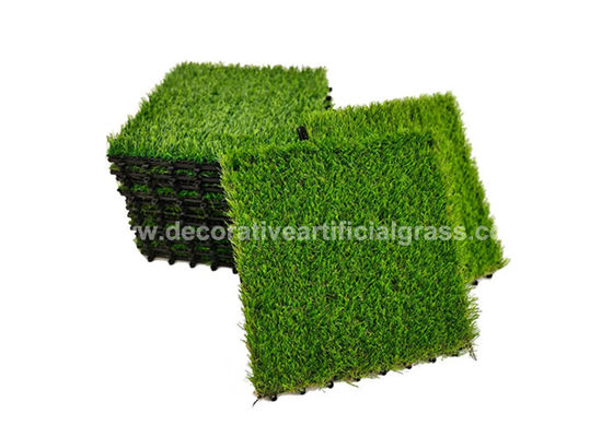 Synthetic Decorative Artificial Grass Flooring Interlocking Grass Tiles For Rooftop Balcony