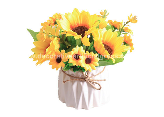 Plastic PE Realistic Artificial Potted Floor Plants Sunflowers For Table Centerpieces