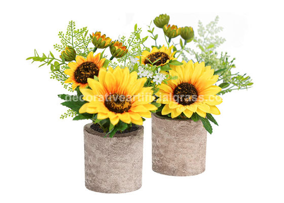 Plastic PE Realistic Artificial Potted Floor Plants Sunflowers For Table Centerpieces