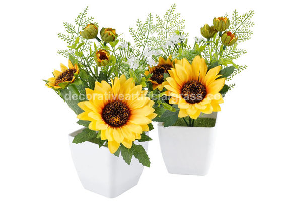 Plastic PE Realistic Artificial Potted Floor Plants Sunflowers For Table Centerpieces