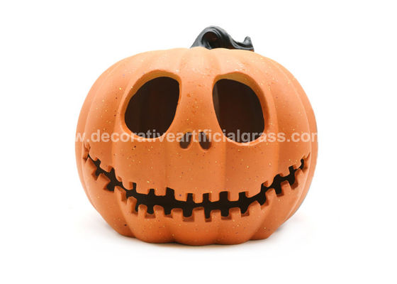 Resin Artificial Grass Halloween Pumpkins For Decorating OEM ODM