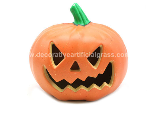Resin Artificial Grass Halloween Pumpkins For Decorating OEM ODM